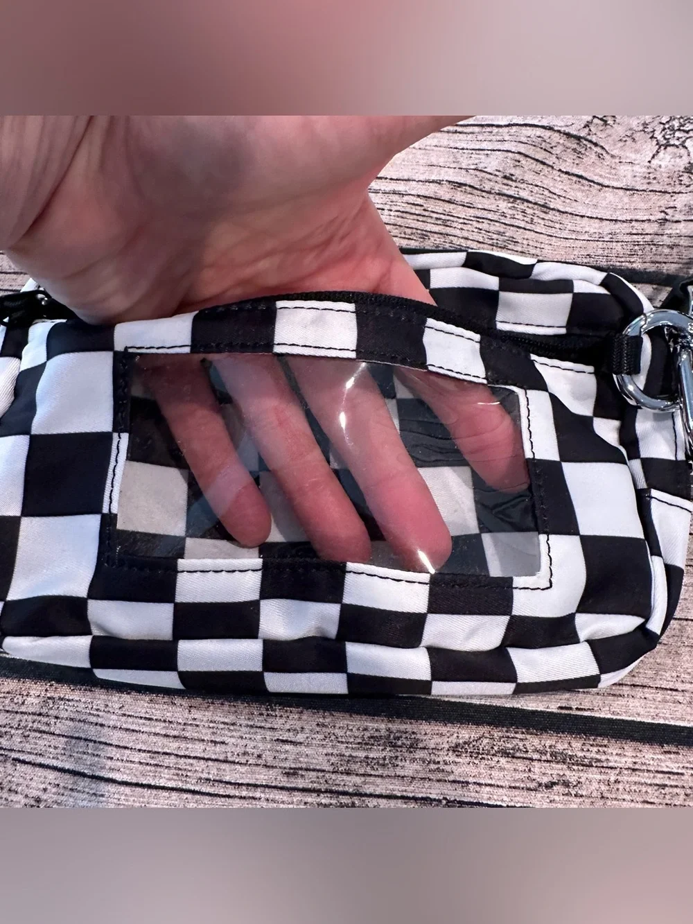 NWOT Emmafy Clutchy Wallet Uno in Black & White Checkered, Wristlet, Clutch
